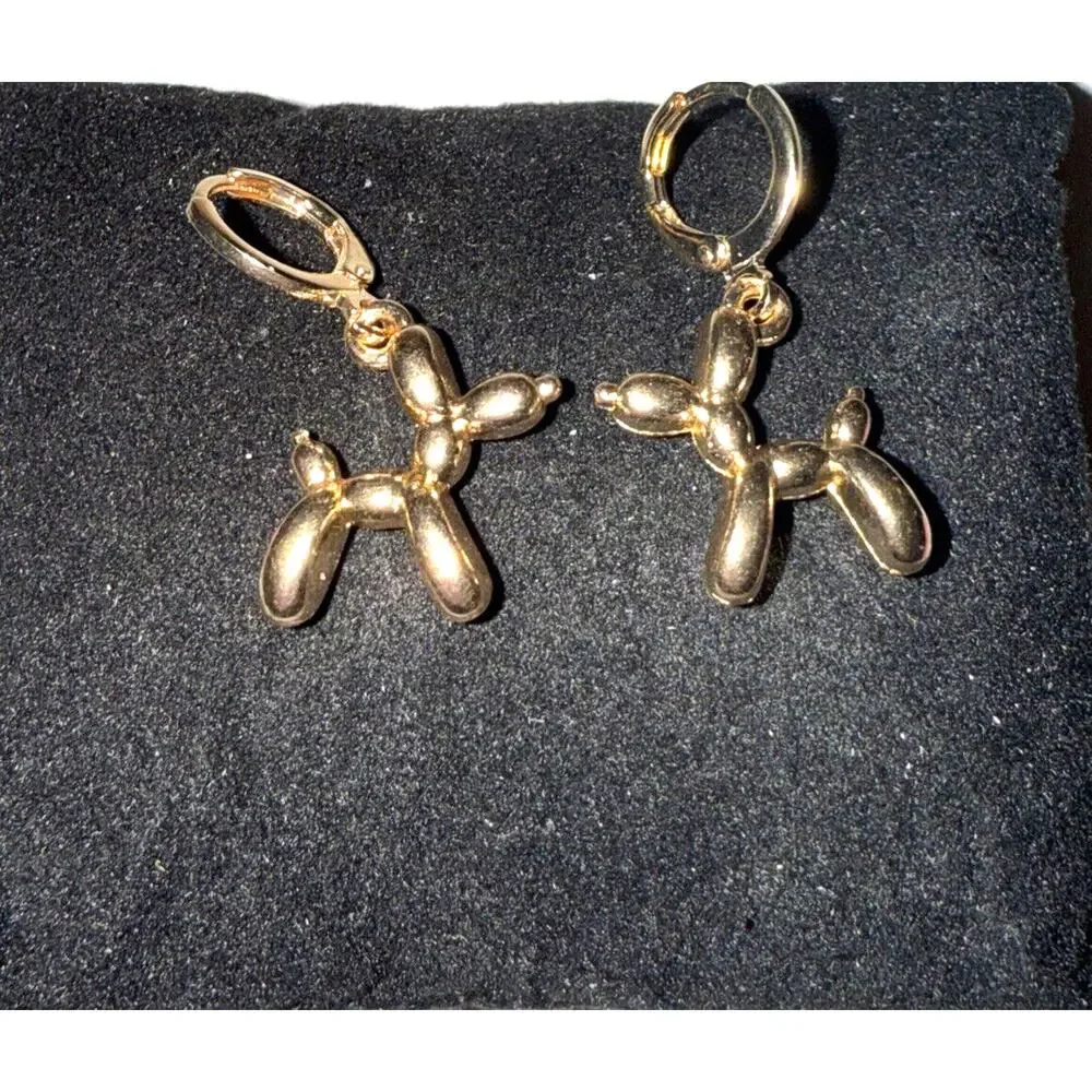 NWT Cute Goldtone Balloon Dog Dangle Leverback Earrings